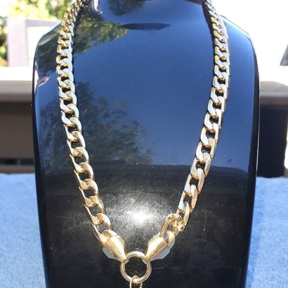 Chunky White Crystal Gold Tone Tree of Life Pendant & Necklace - Picture 7 of 12